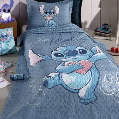 Cobre Leito Stitch Apaixonado (c/ Porta Travesseiro) - Imagem 2
